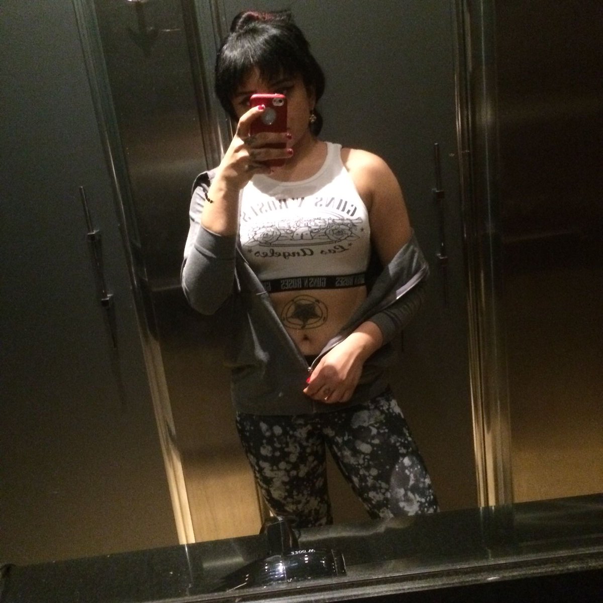 izmir yeni escort sezen