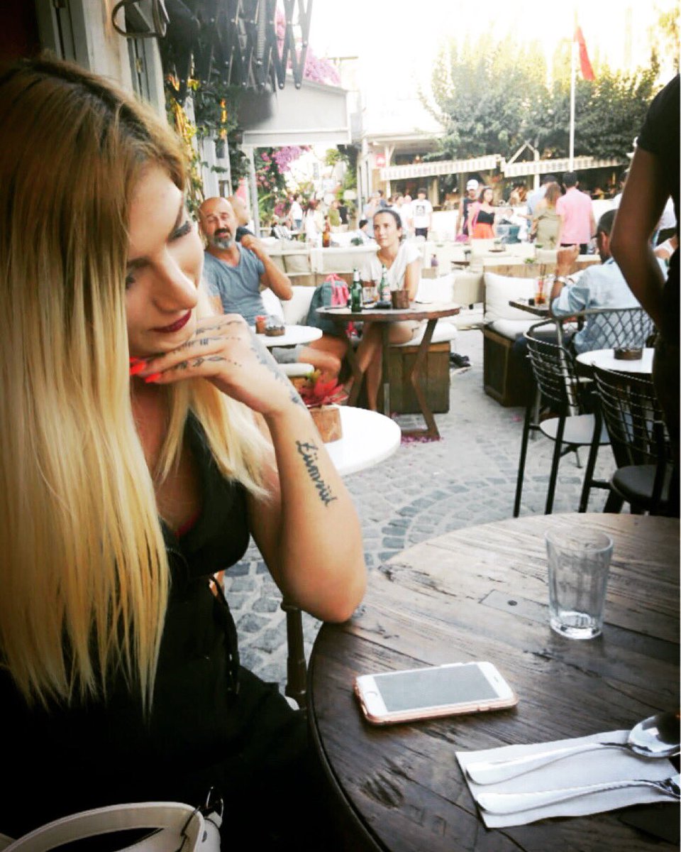 izmir günlük escort